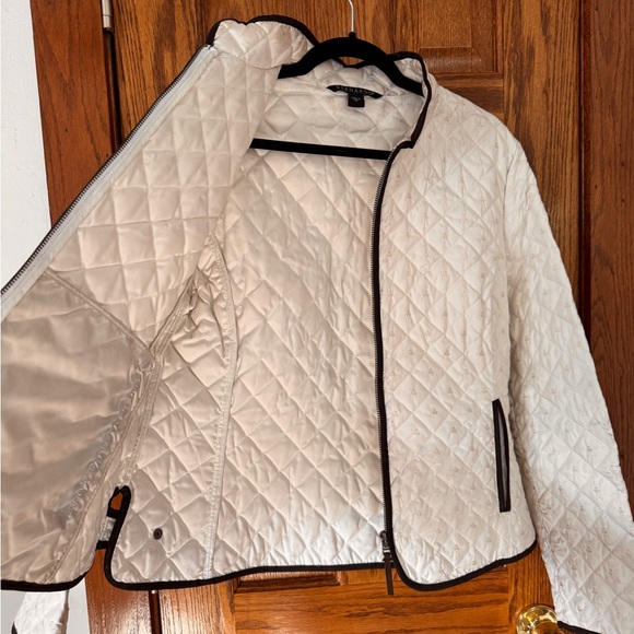 Women's White Quilted Jacket - Picture 5 of 7